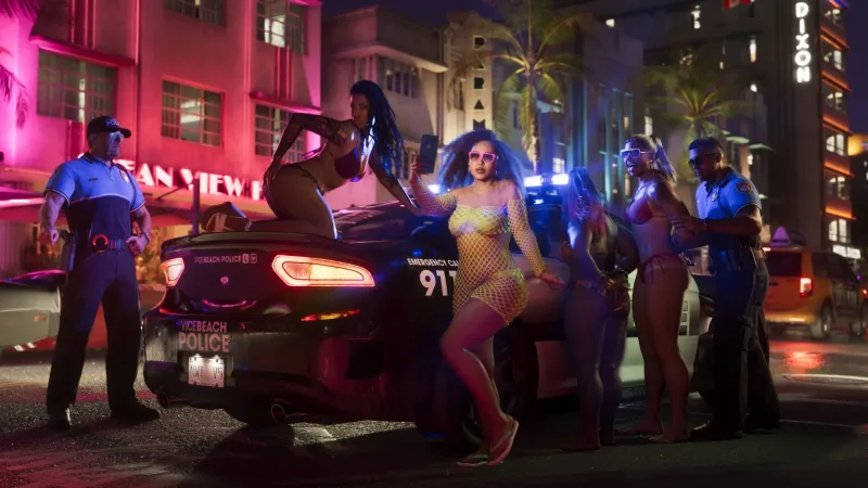 Der Streifenwagen der Vicebeach Police im offiziellen Screenshot. In Miami fährt jetzt ein Lamborghini in diesen Farben. Bild: Rockstar Games